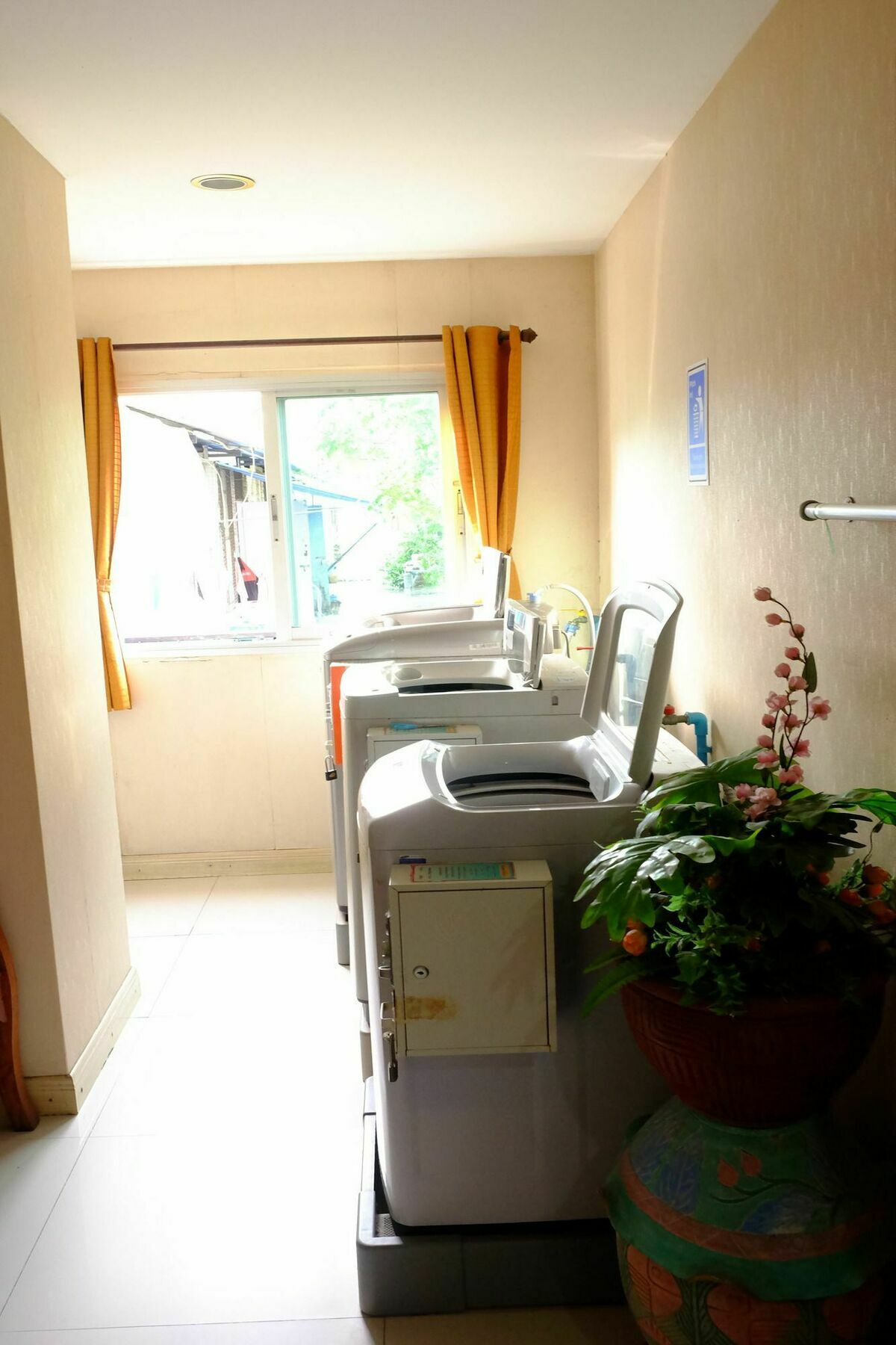 Banchang Apartment And Hotel Rayong Esterno foto