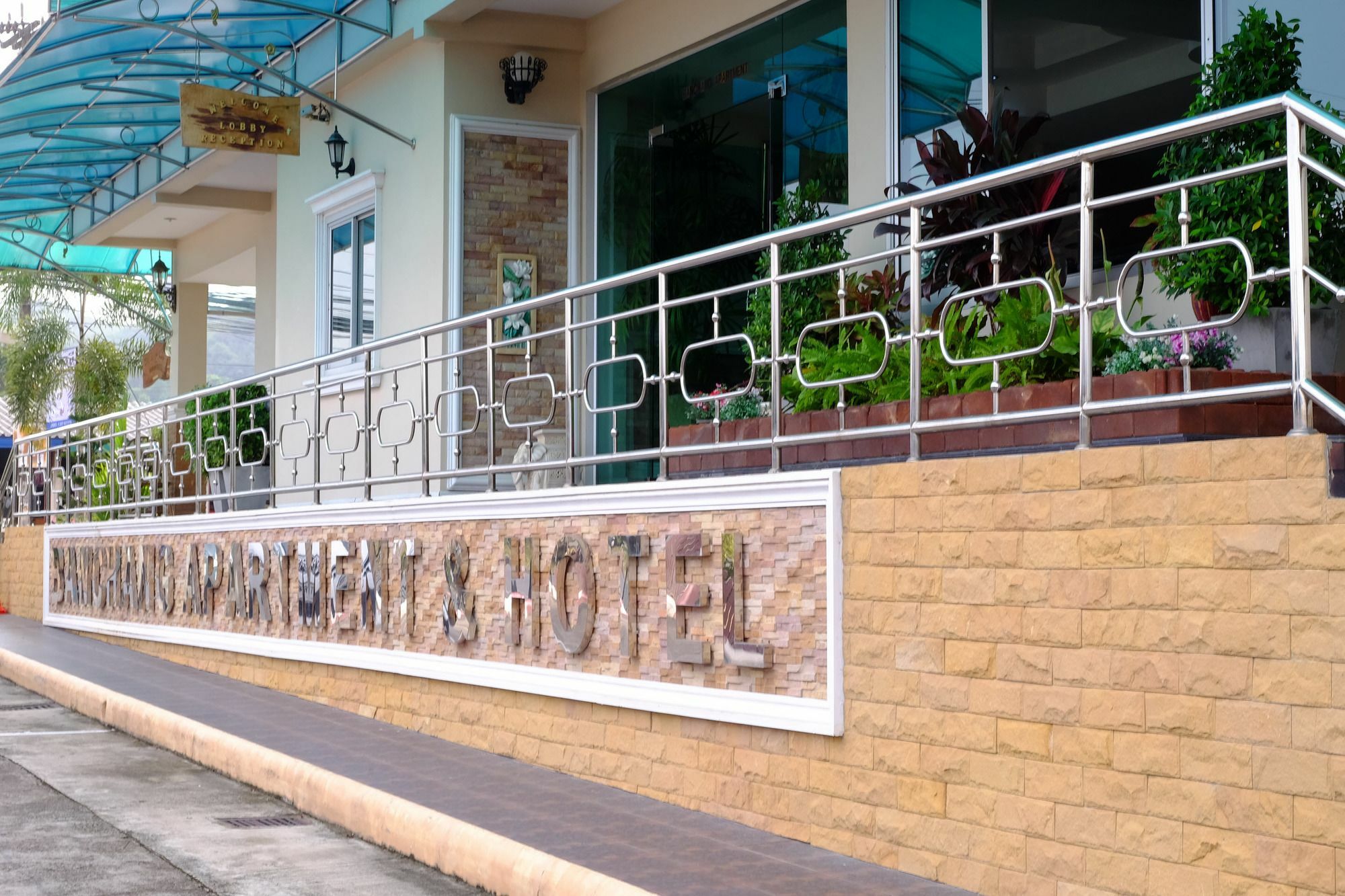 Banchang Apartment And Hotel Rayong Esterno foto